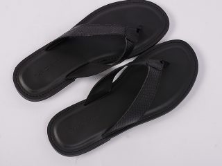 New black open toe slippers